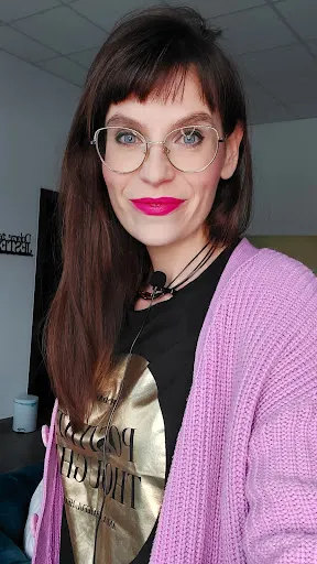 mgr Monika Świtoń, Psycholog, Psychoterapeuta poznawczo-behawioralny, emdr, act